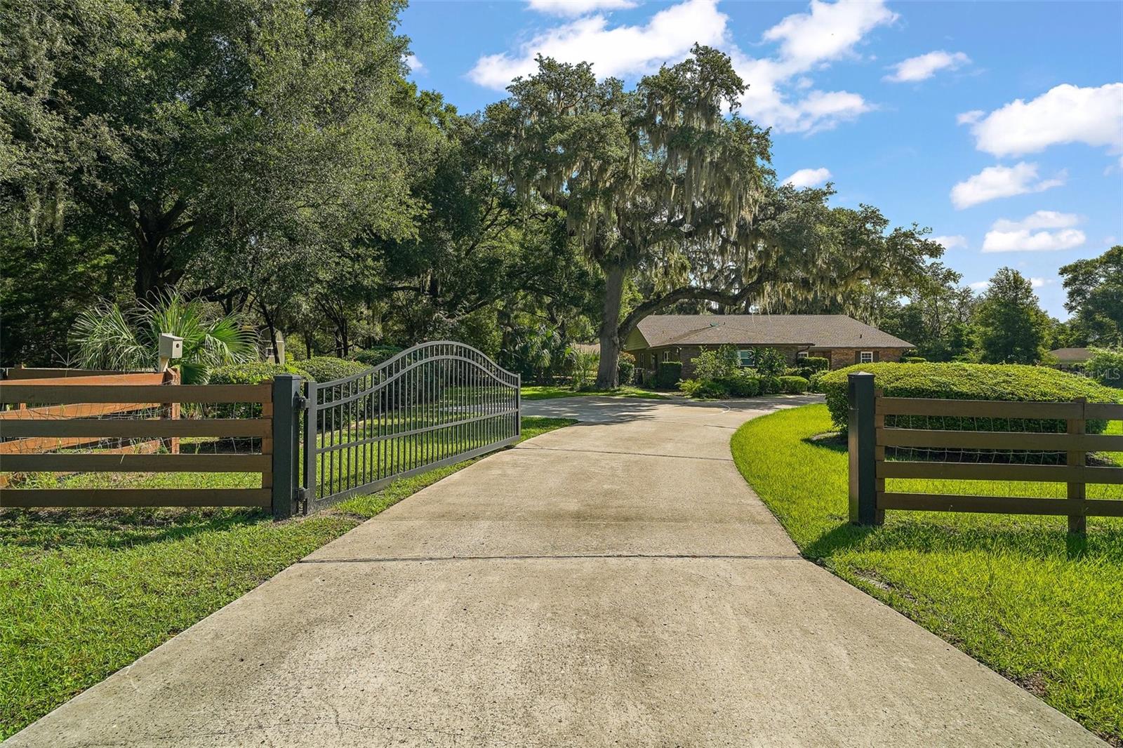 32132 HICKORY LN, SORRENTO, FL, 32776