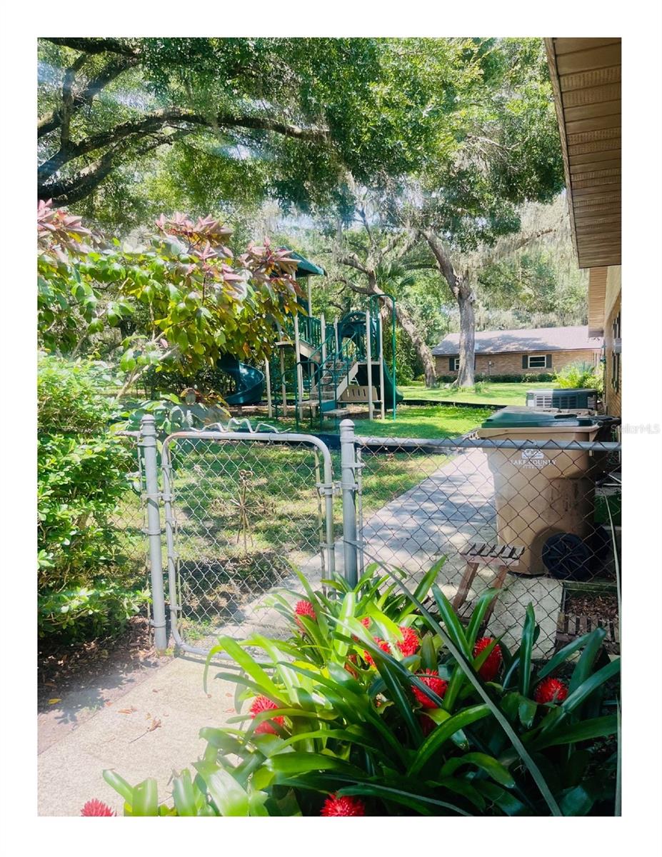 32132 HICKORY LN, SORRENTO, FL, 32776