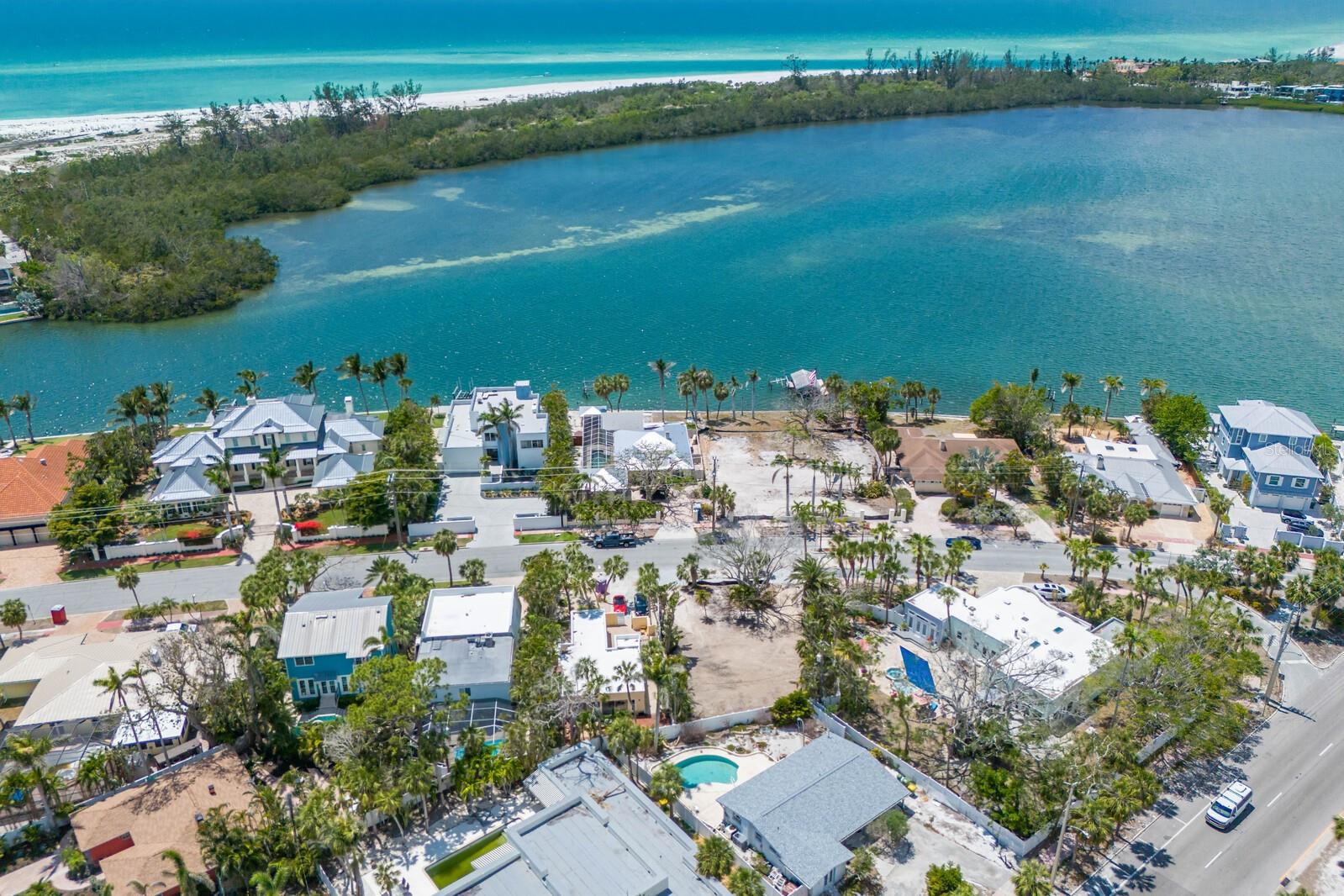 335 N WASHINGTON DR, SARASOTA, FL, 34236