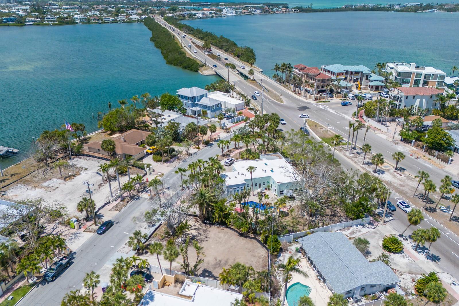 335 N WASHINGTON DR, SARASOTA, FL, 34236