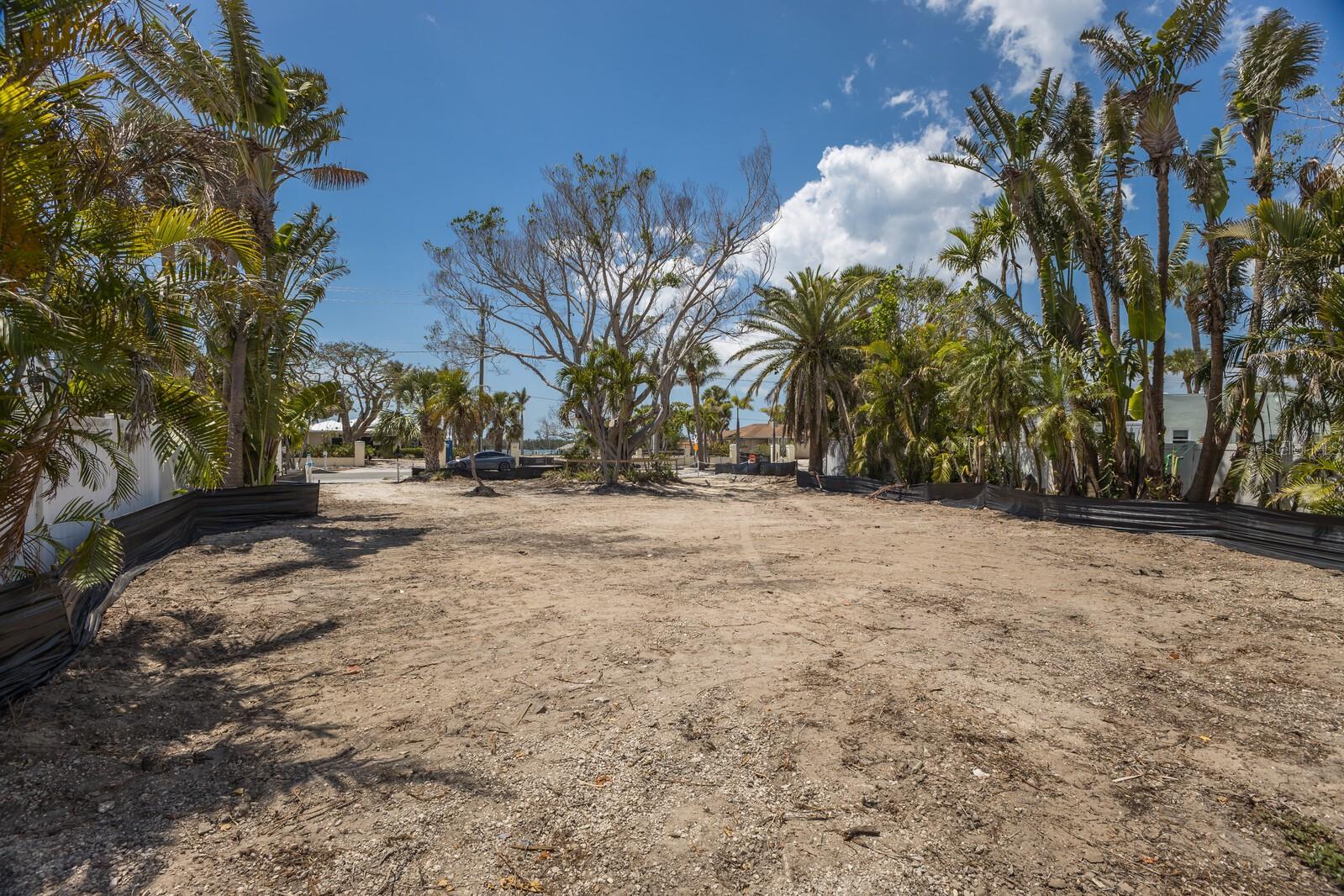 335 N WASHINGTON DR, SARASOTA, FL, 34236