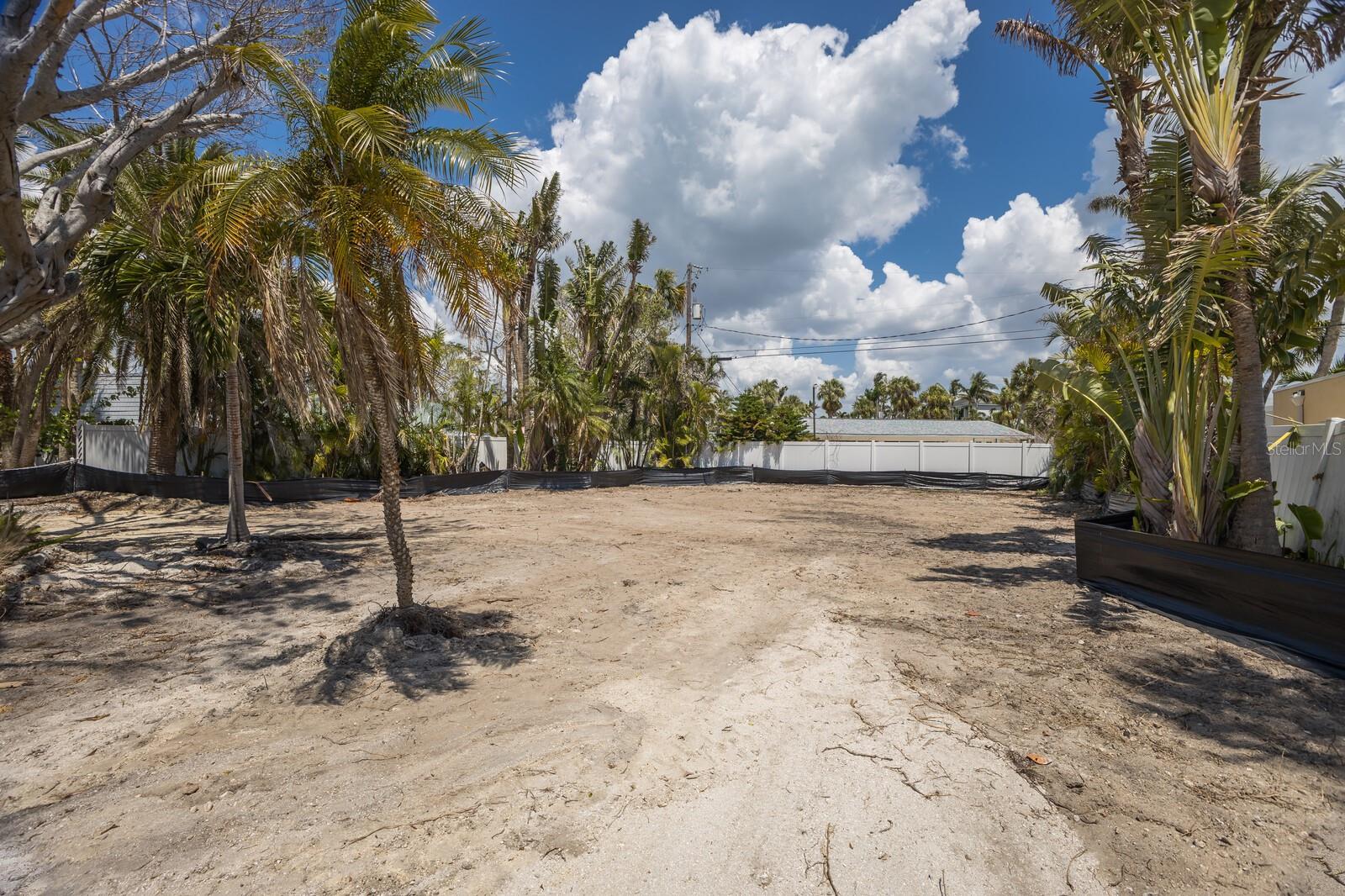 335 N WASHINGTON DR, SARASOTA, FL, 34236