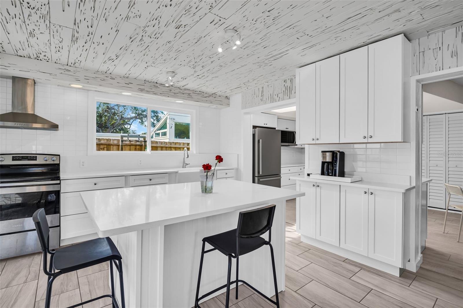 307 ORANGEWOOD LN, LARGO, FL, 33770