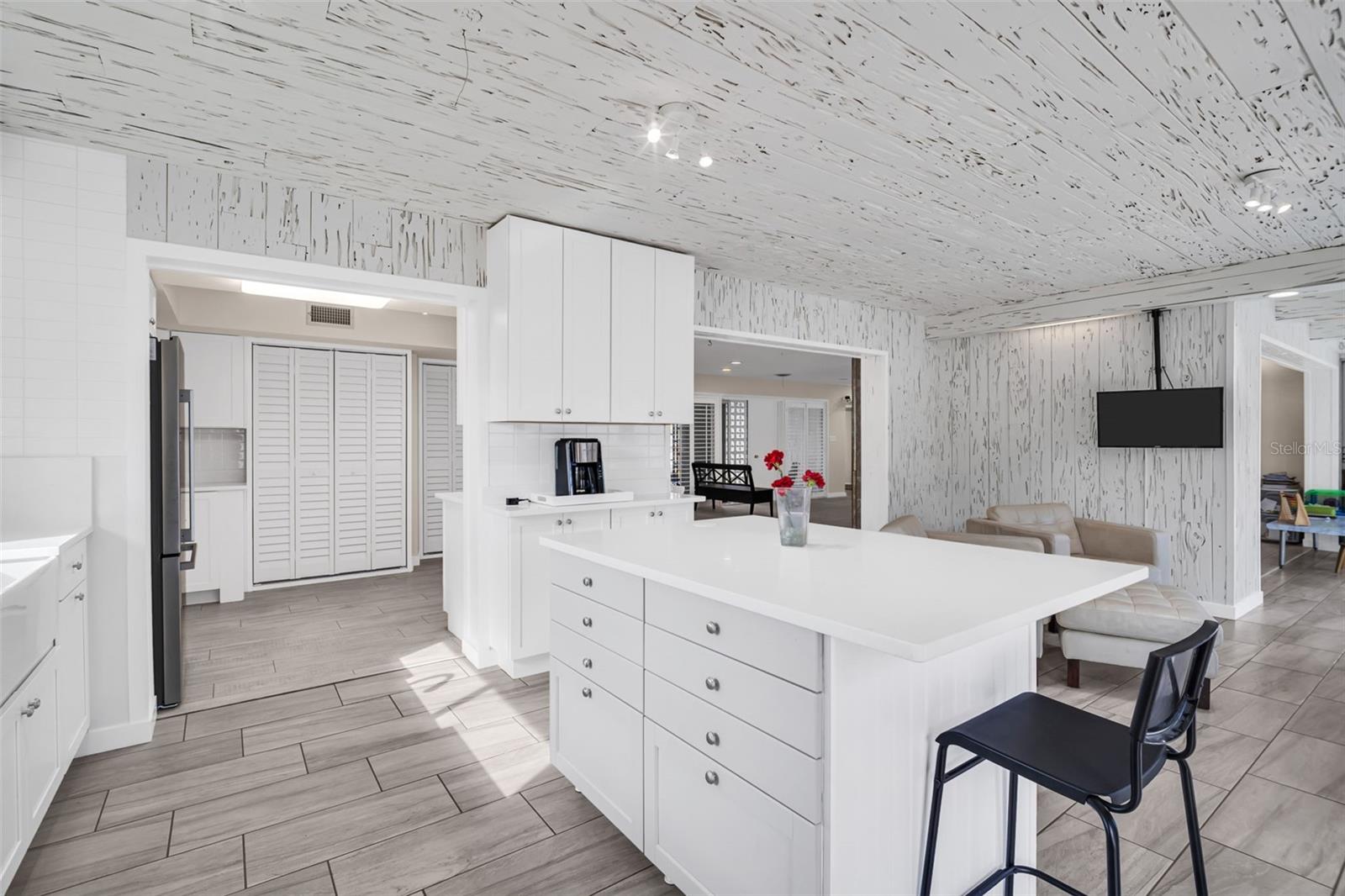 307 ORANGEWOOD LN, LARGO, FL, 33770