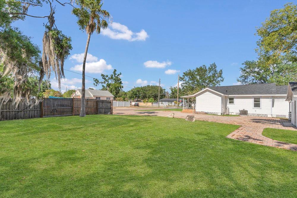 704 S CLYDE AVE, KISSIMMEE, FL, 34741