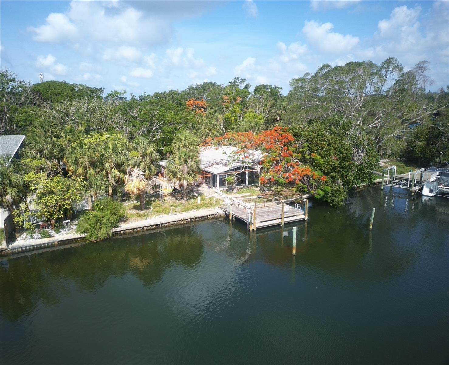 6 SEA LN S, ST PETERSBURG, FL, 33705