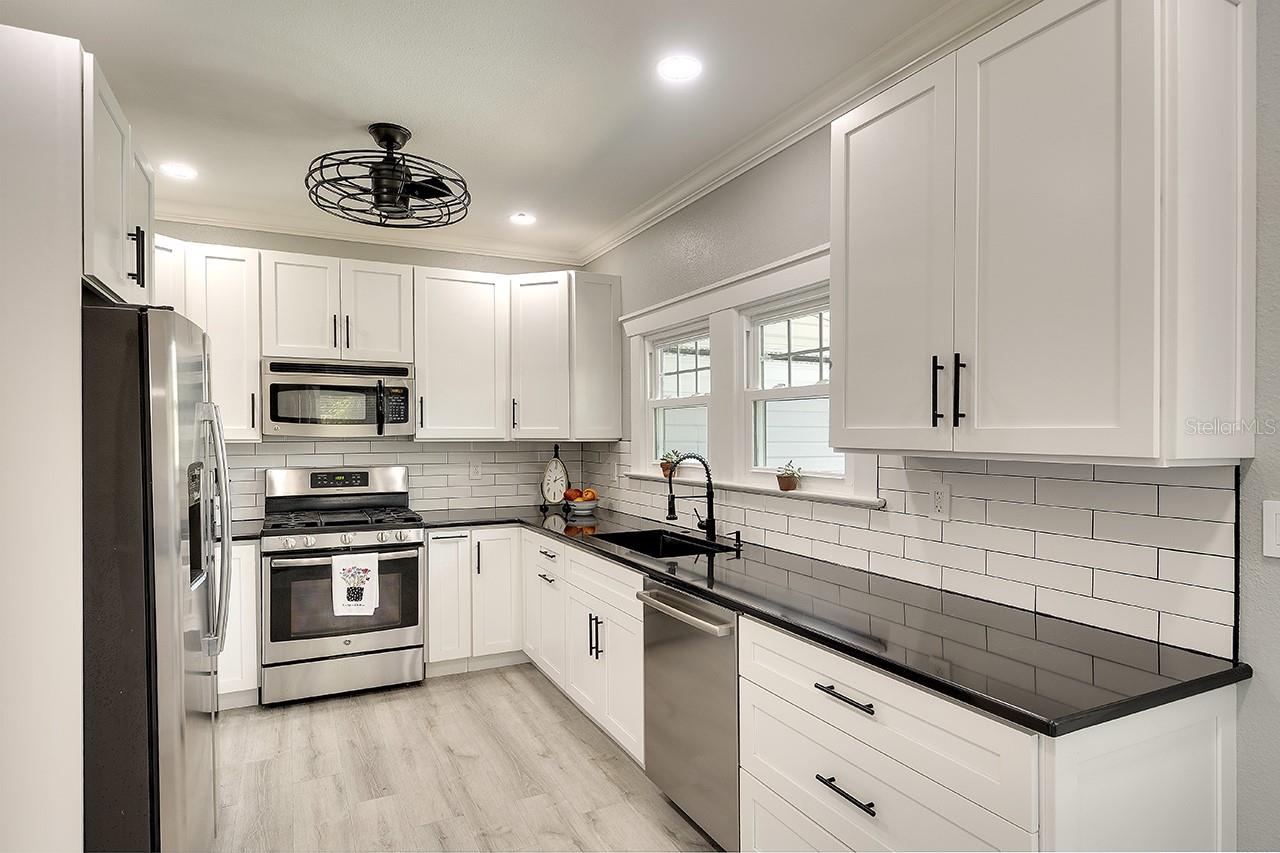 1814 6TH AVE W, BRADENTON, FL, 34205