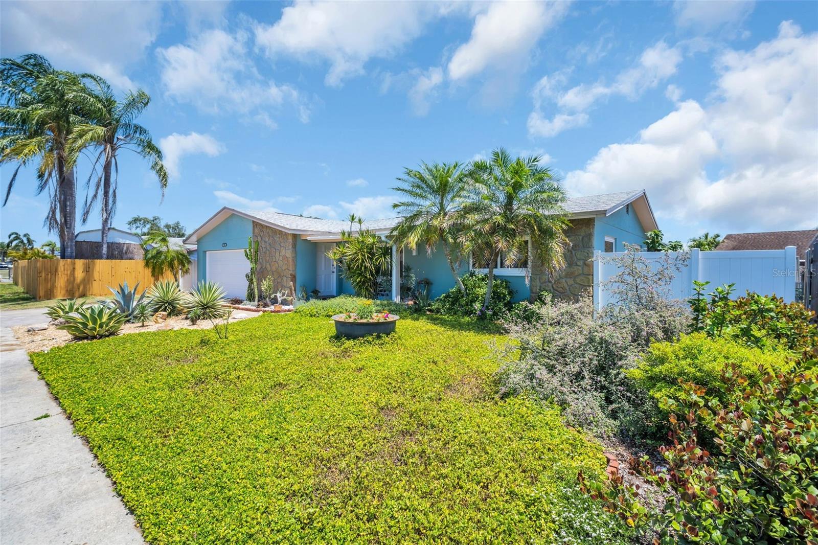 12965 RIDGE RD, LARGO, FL, 33778
