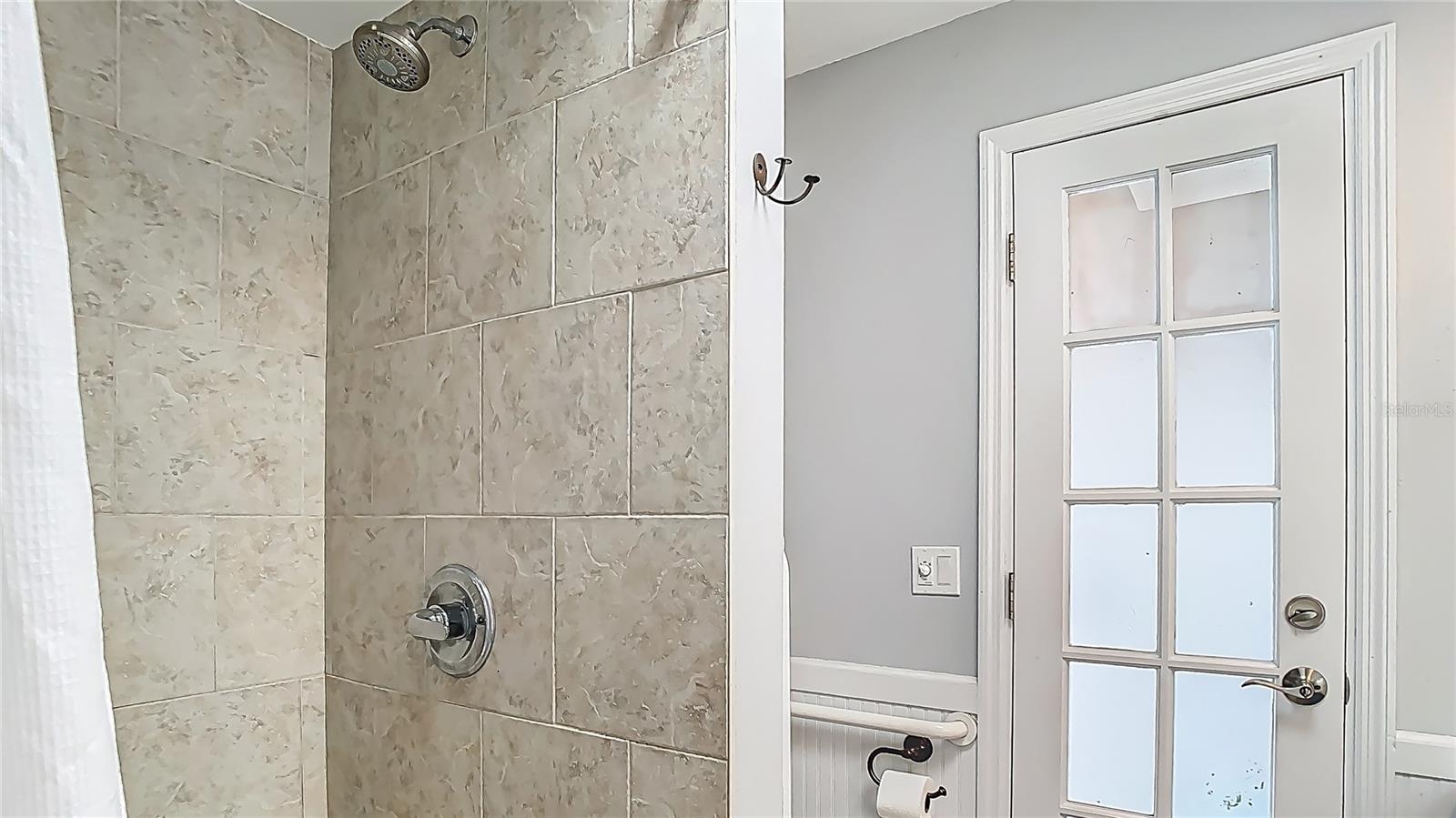 105 ELIZABETH AVE, ALTAMONTE SPRINGS, FL, 32701