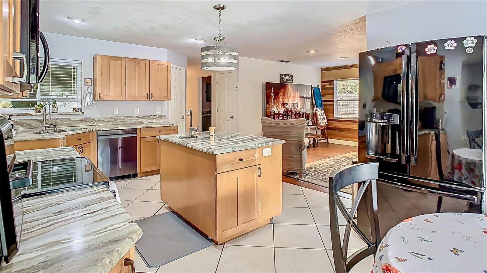 105 ELIZABETH AVE, ALTAMONTE SPRINGS, FL, 32701