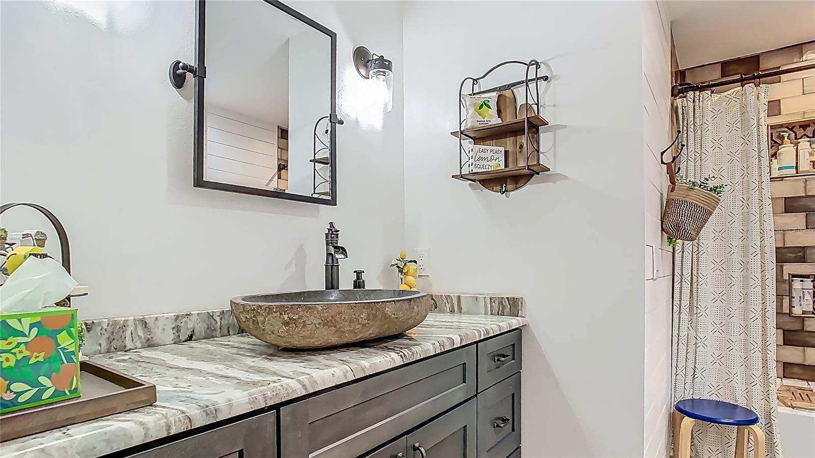 105 ELIZABETH AVE, ALTAMONTE SPRINGS, FL, 32701