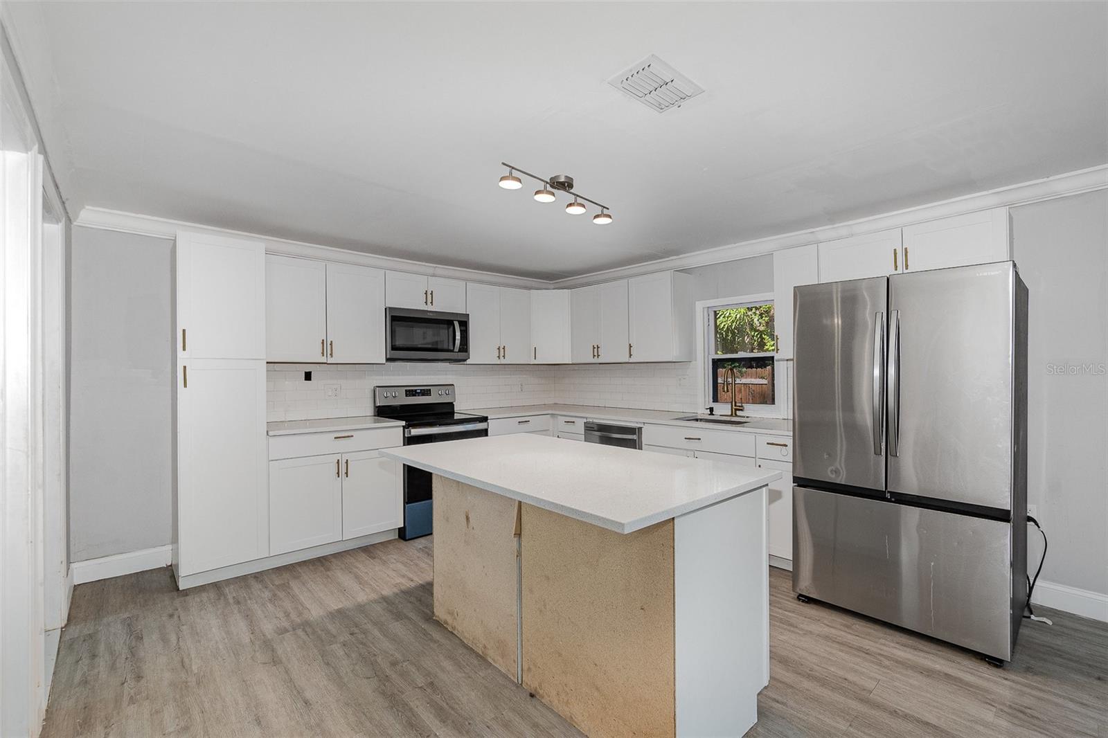 120 EAST ST, ALTAMONTE SPRINGS, FL, 32701