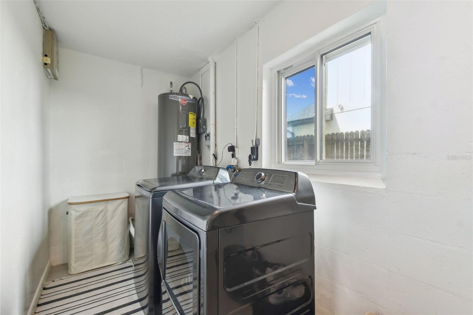 1735 MARYLAND AVE NE, ST PETERSBURG, FL, 33703