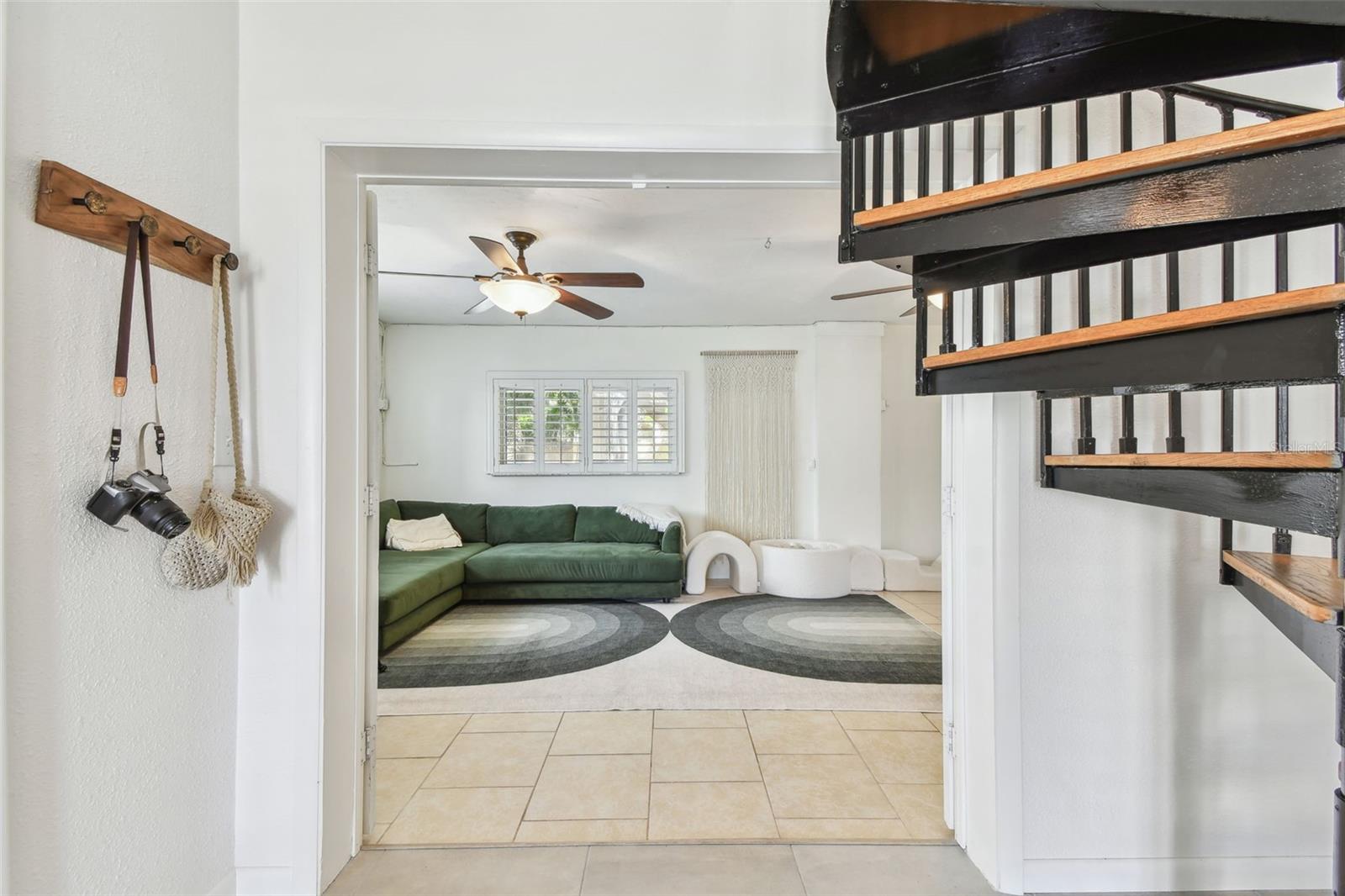 1735 MARYLAND AVE NE, ST PETERSBURG, FL, 33703