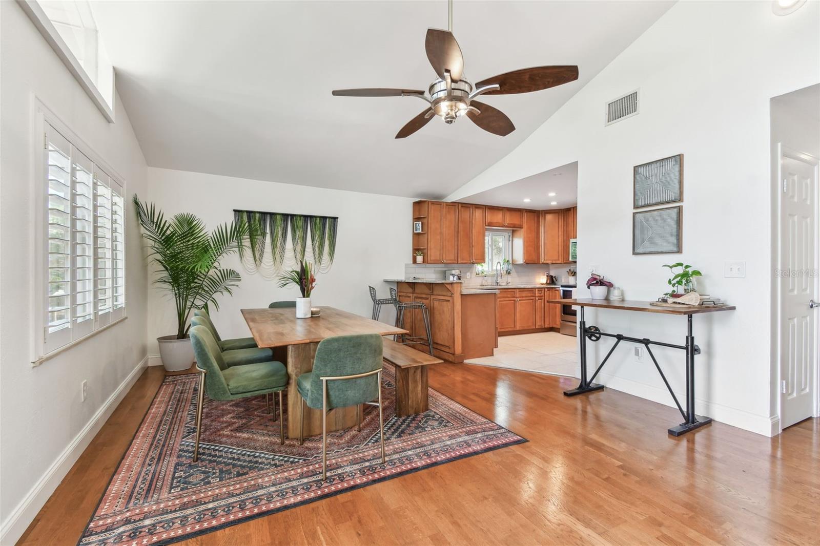 1735 MARYLAND AVE NE, ST PETERSBURG, FL, 33703