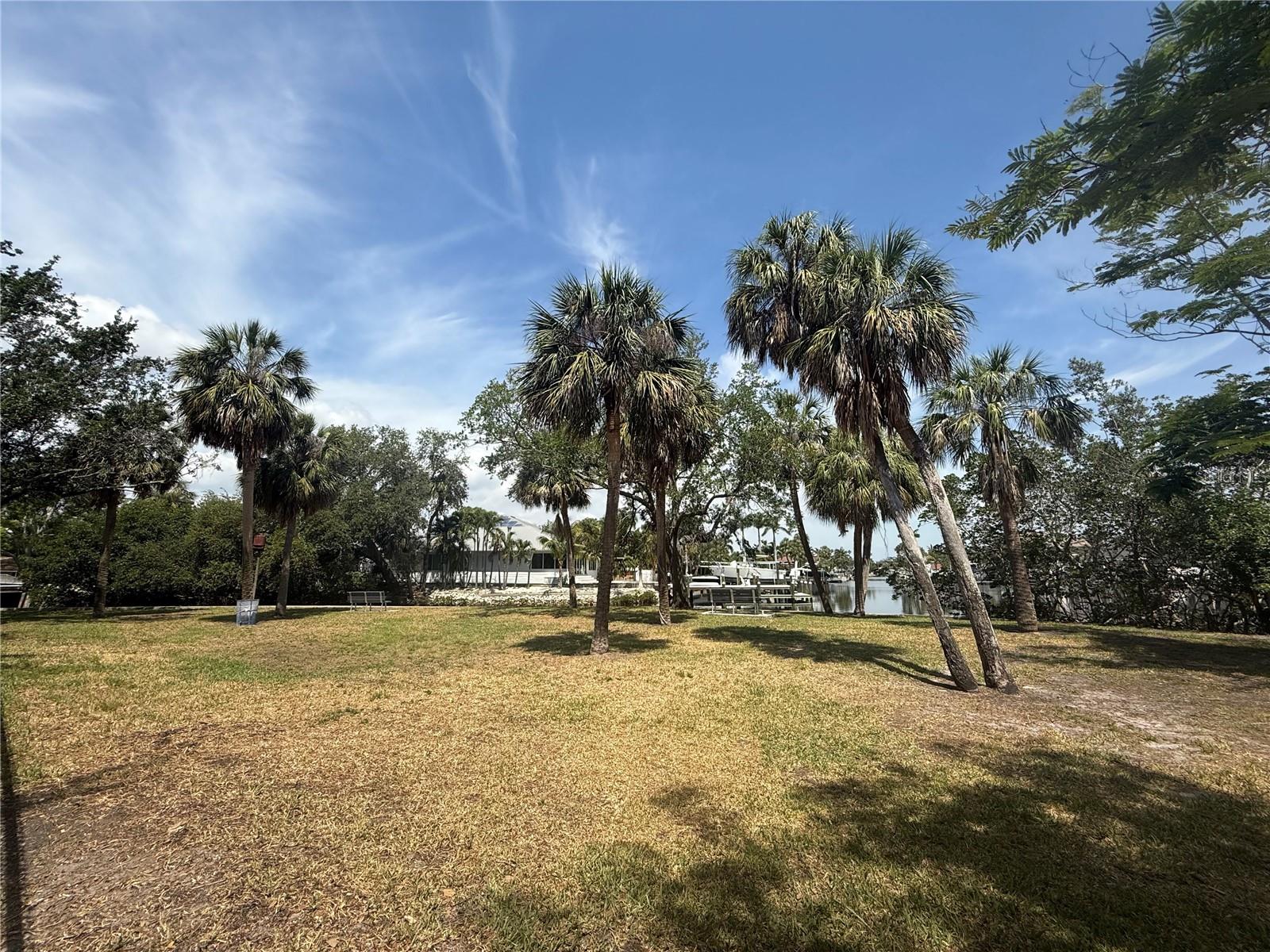 1735 MARYLAND AVE NE, ST PETERSBURG, FL, 33703
