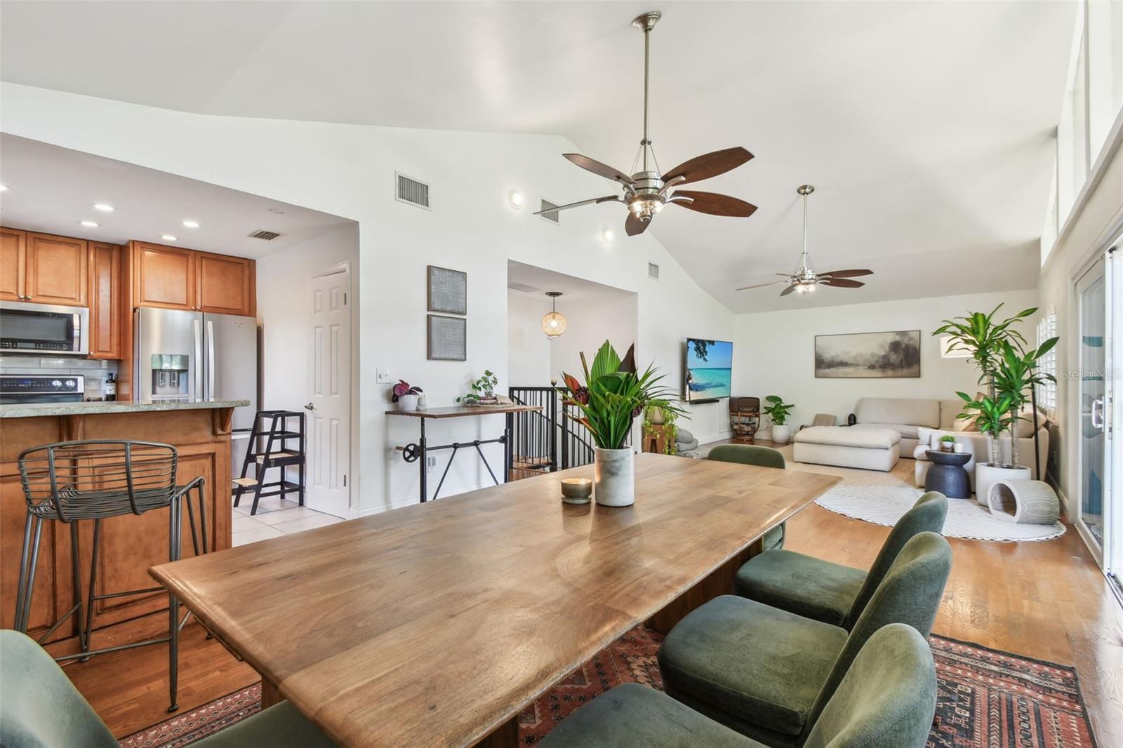 1735 MARYLAND AVE NE, ST PETERSBURG, FL, 33703