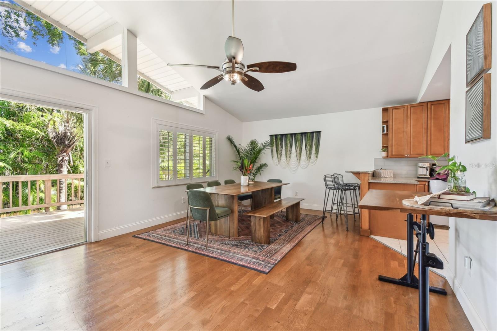 1735 MARYLAND AVE NE, ST PETERSBURG, FL, 33703