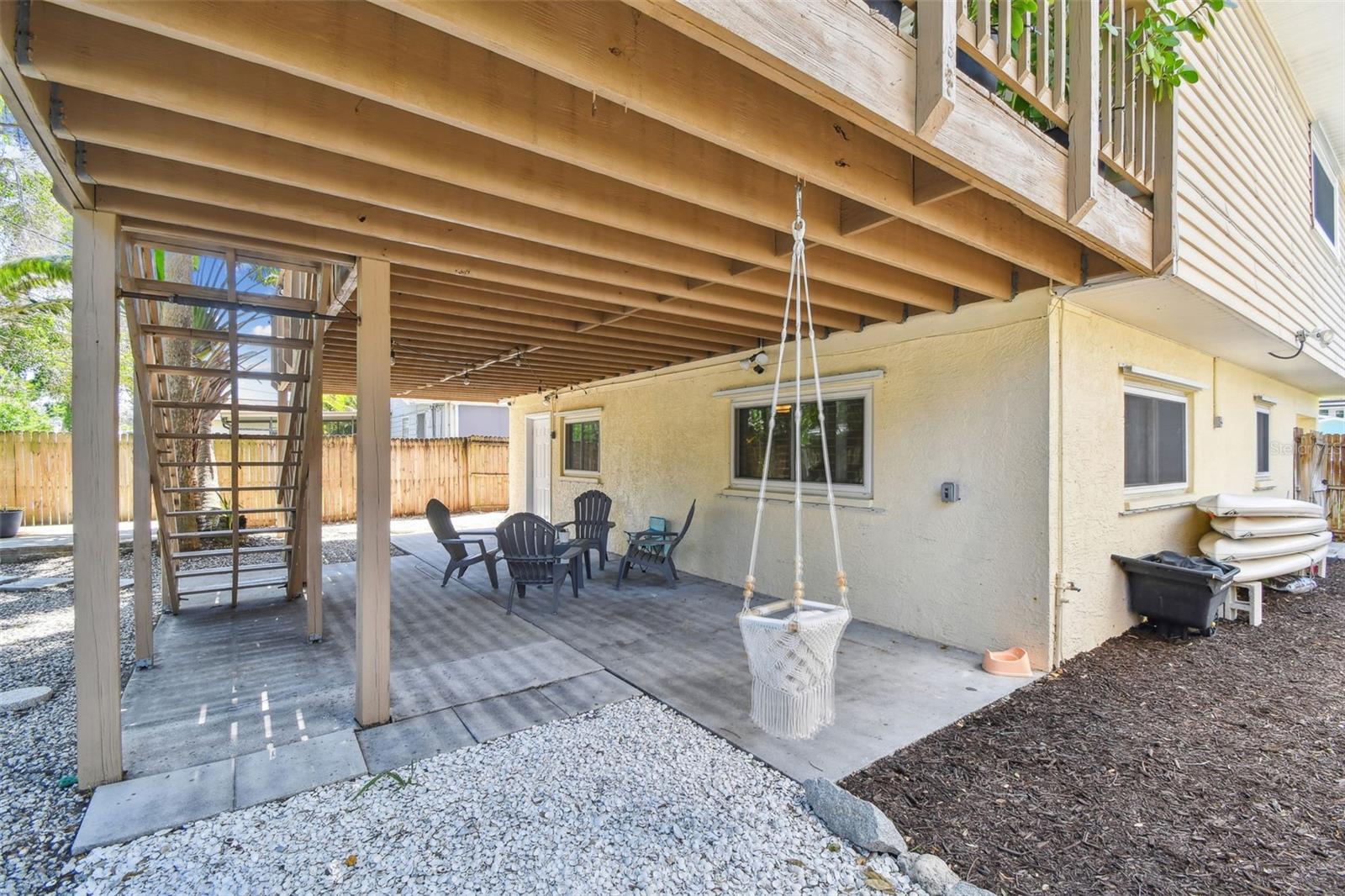 1735 MARYLAND AVE NE, ST PETERSBURG, FL, 33703