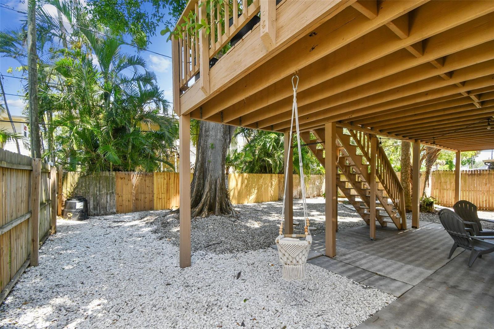 1735 MARYLAND AVE NE, ST PETERSBURG, FL, 33703