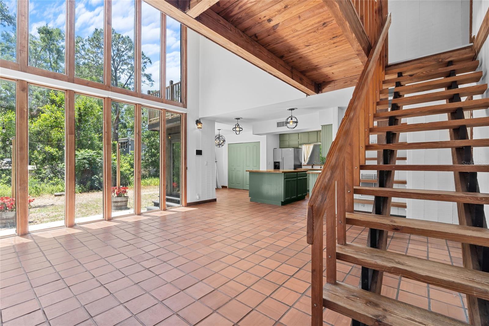 18816 CARR DR, LUTZ, FL, 33559