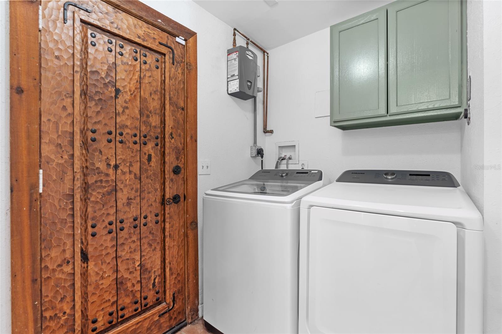 18816 CARR DR, LUTZ, FL, 33559