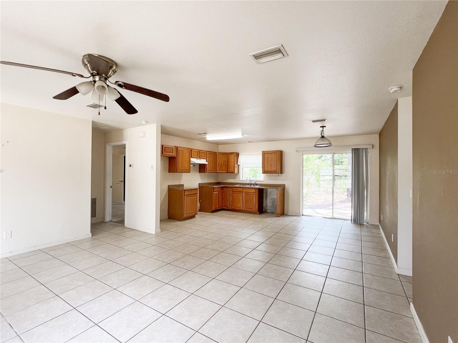 15230 S COUNTRY CLUB DR, WILLISTON, FL, 32696