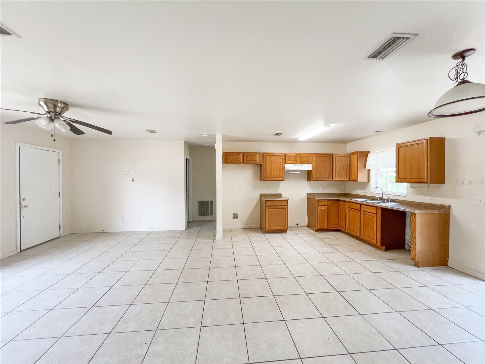 15230 S COUNTRY CLUB DR, WILLISTON, FL, 32696