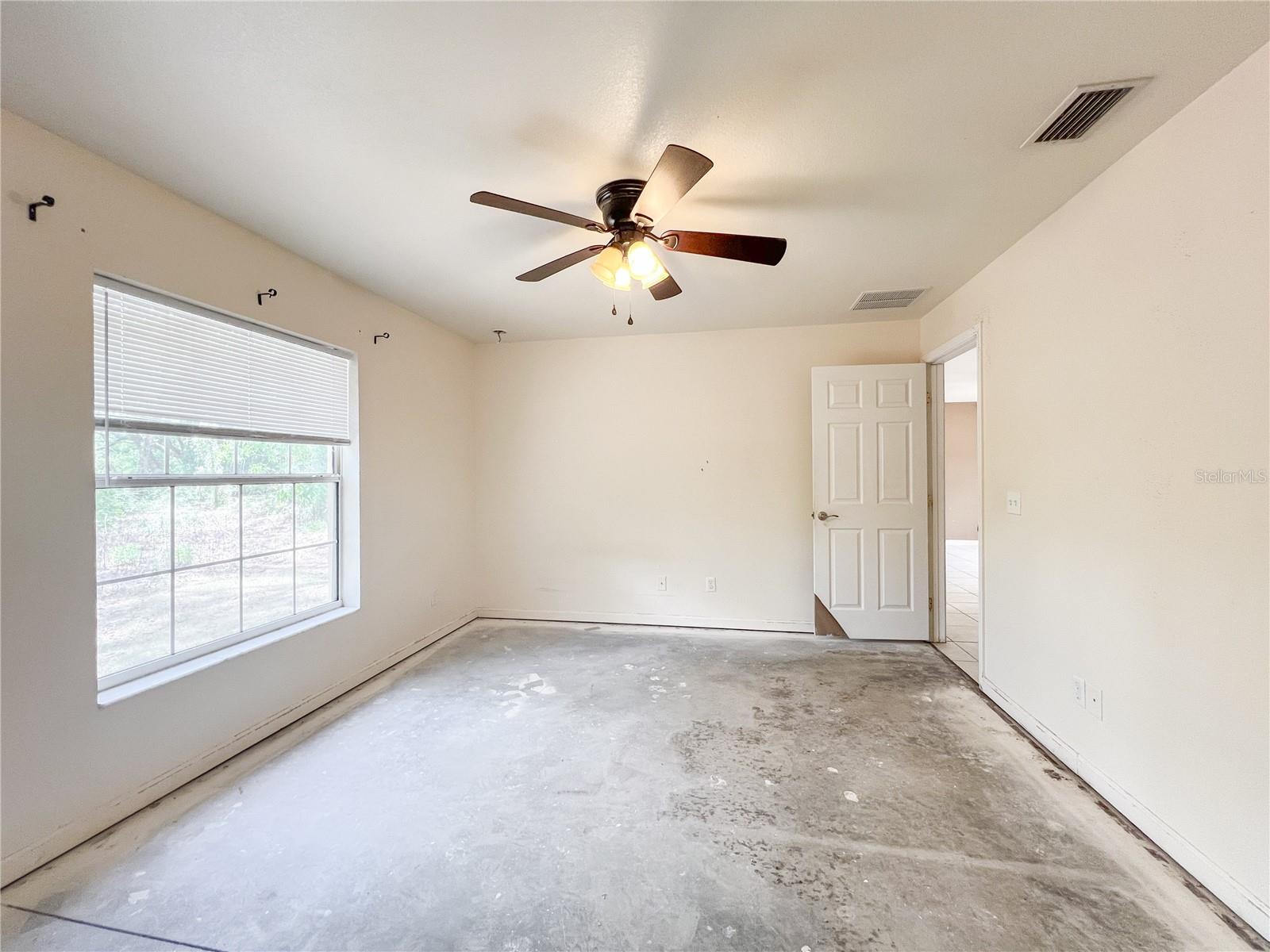 15230 S COUNTRY CLUB DR, WILLISTON, FL, 32696