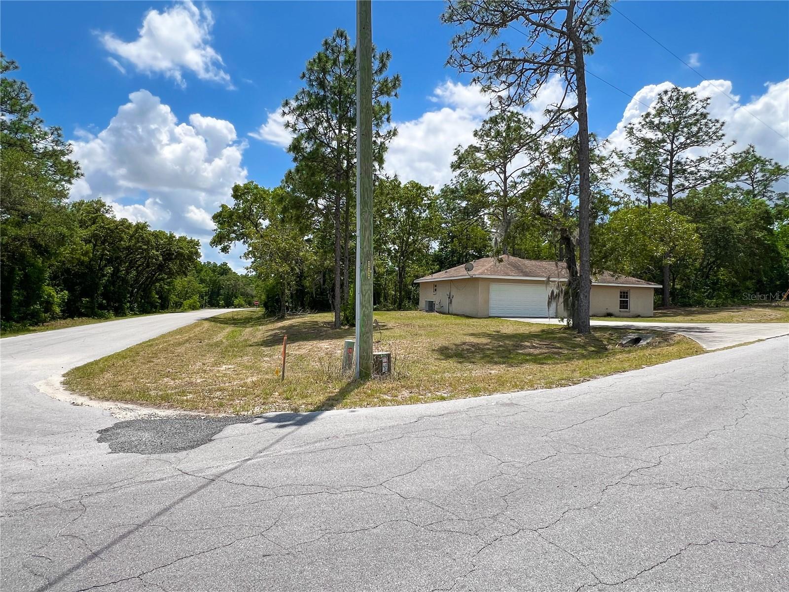 15230 S COUNTRY CLUB DR, WILLISTON, FL, 32696