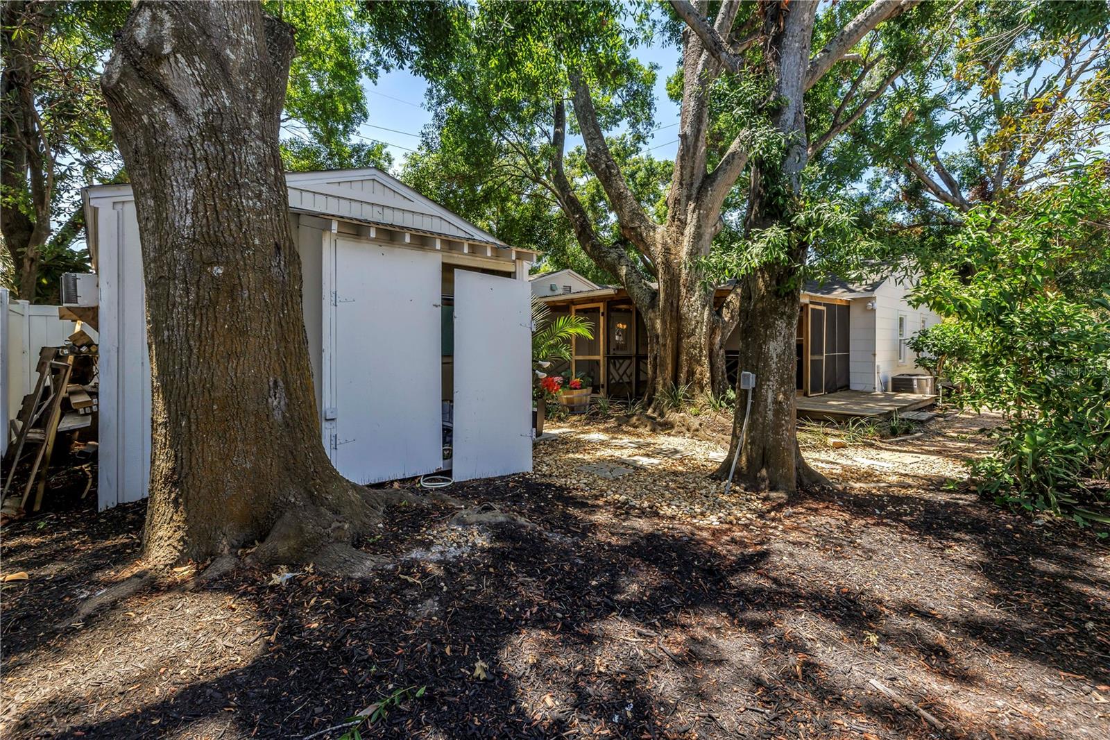 420 S MATANZAS AVE, TAMPA, FL, 33609