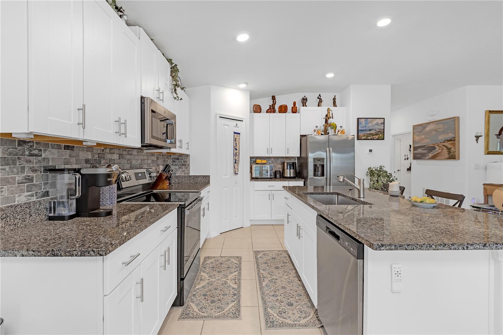 36568 GARDEN WALL WAY, ZEPHYRHILLS, FL, 33541