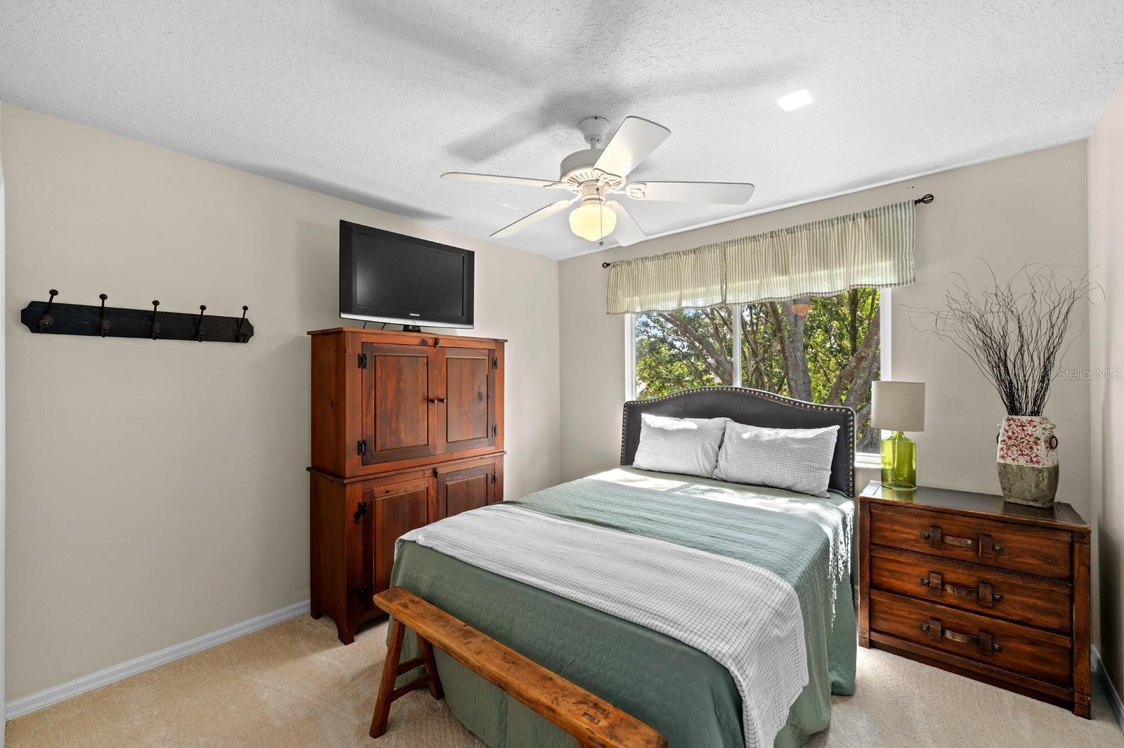 1133 SPLIT SILK ST, VALRICO, FL, 33594