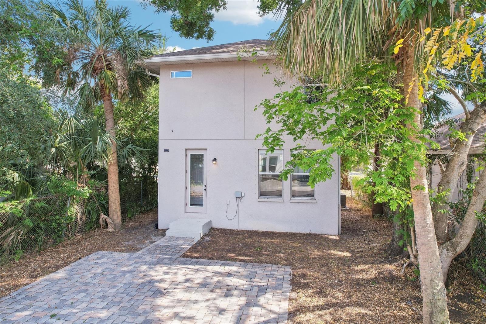 1913 W PINE ST, TAMPA, FL, 33607