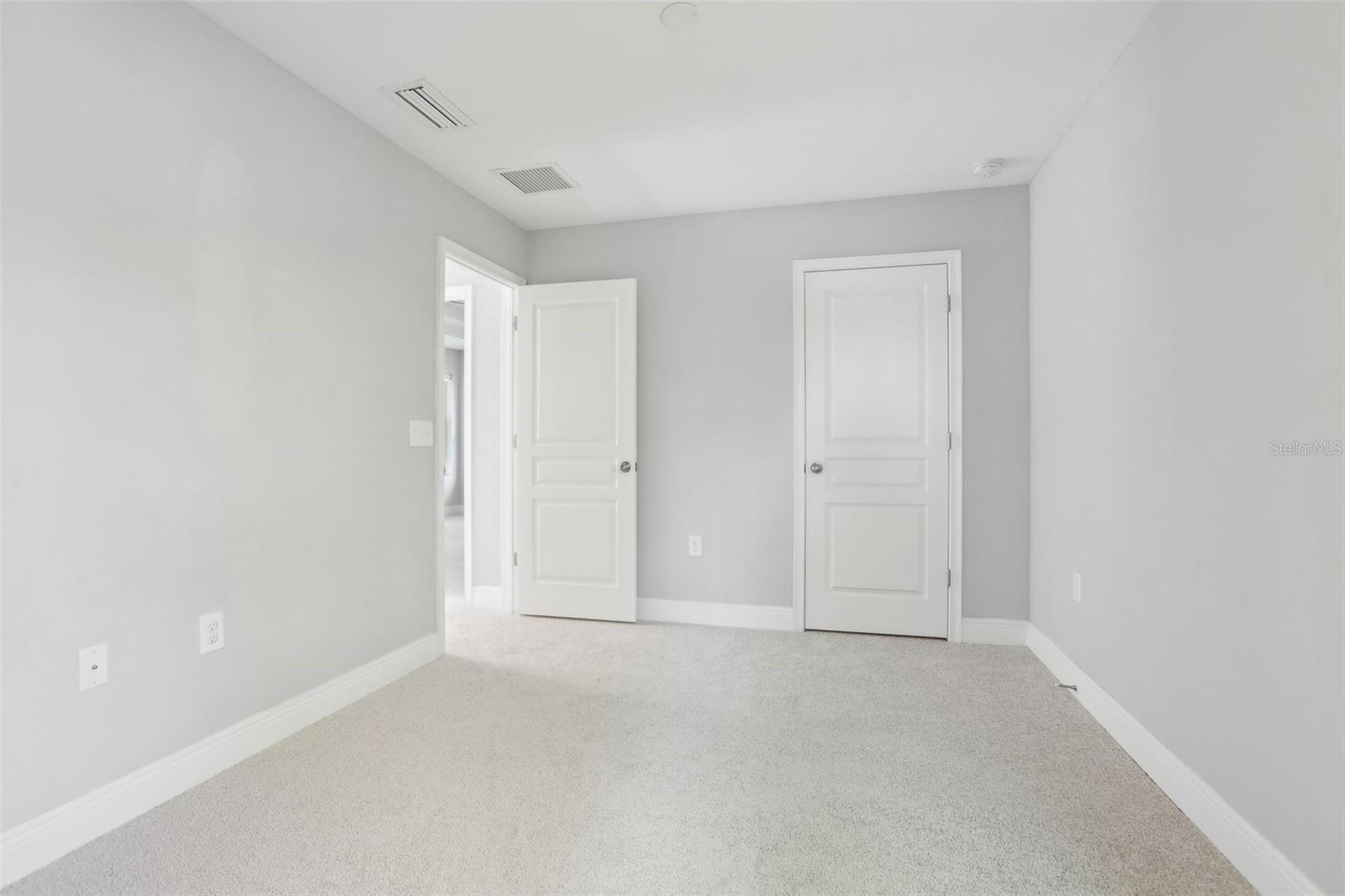 1913 W PINE ST, TAMPA, FL, 33607