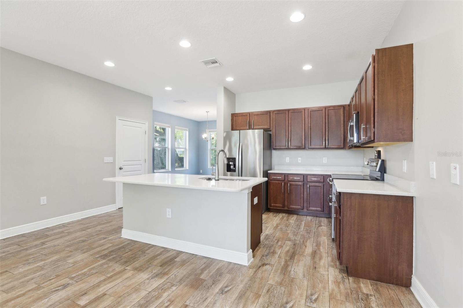 1913 W PINE ST, TAMPA, FL, 33607