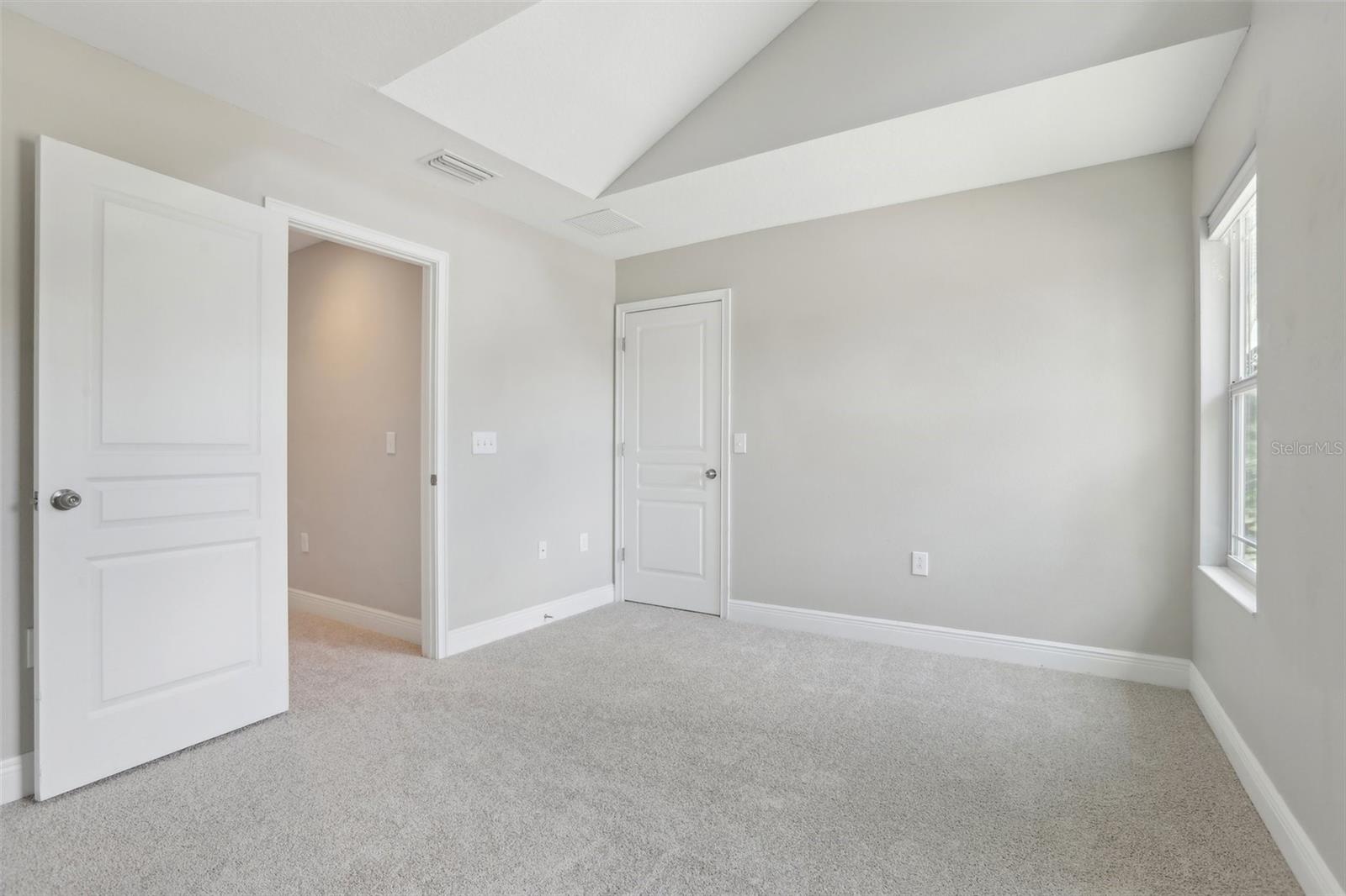 1913 W PINE ST, TAMPA, FL, 33607