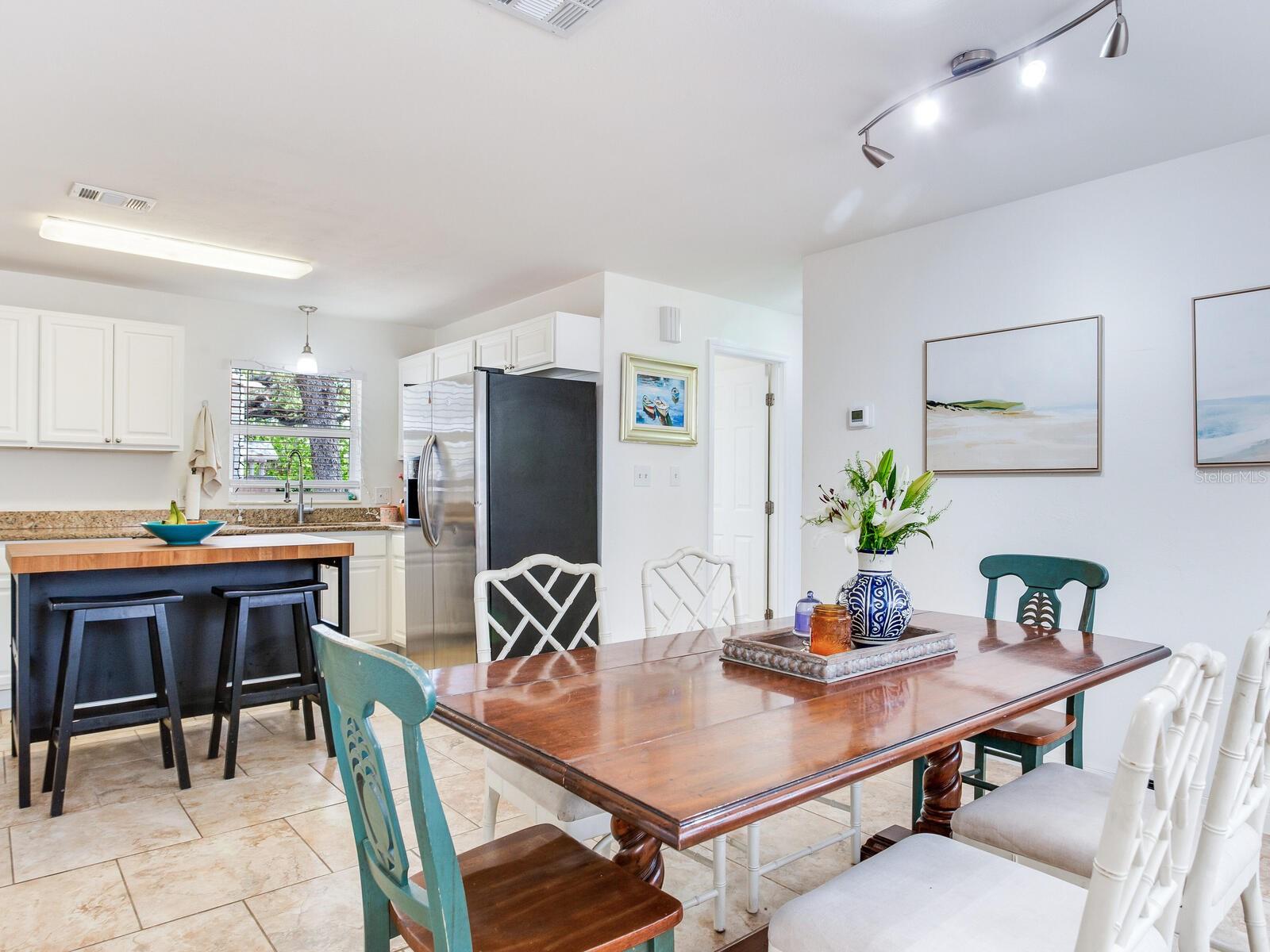 1700 25TH ST N, ST PETERSBURG, FL, 33713