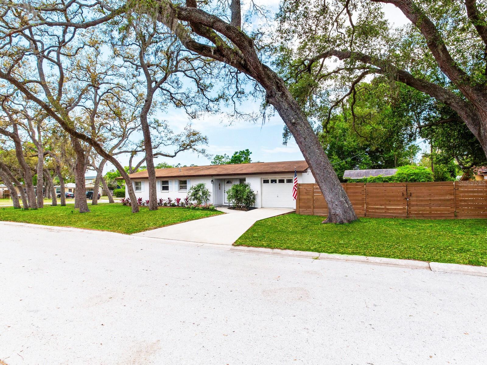 1700 25TH ST N, ST PETERSBURG, FL, 33713