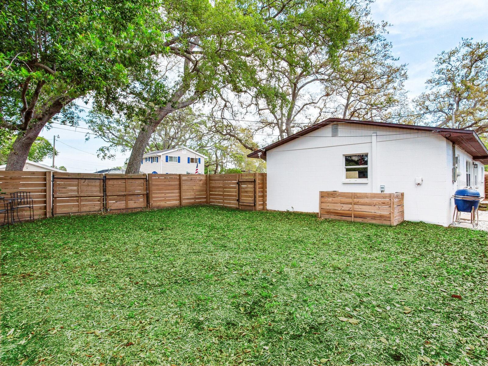 1700 25TH ST N, ST PETERSBURG, FL, 33713