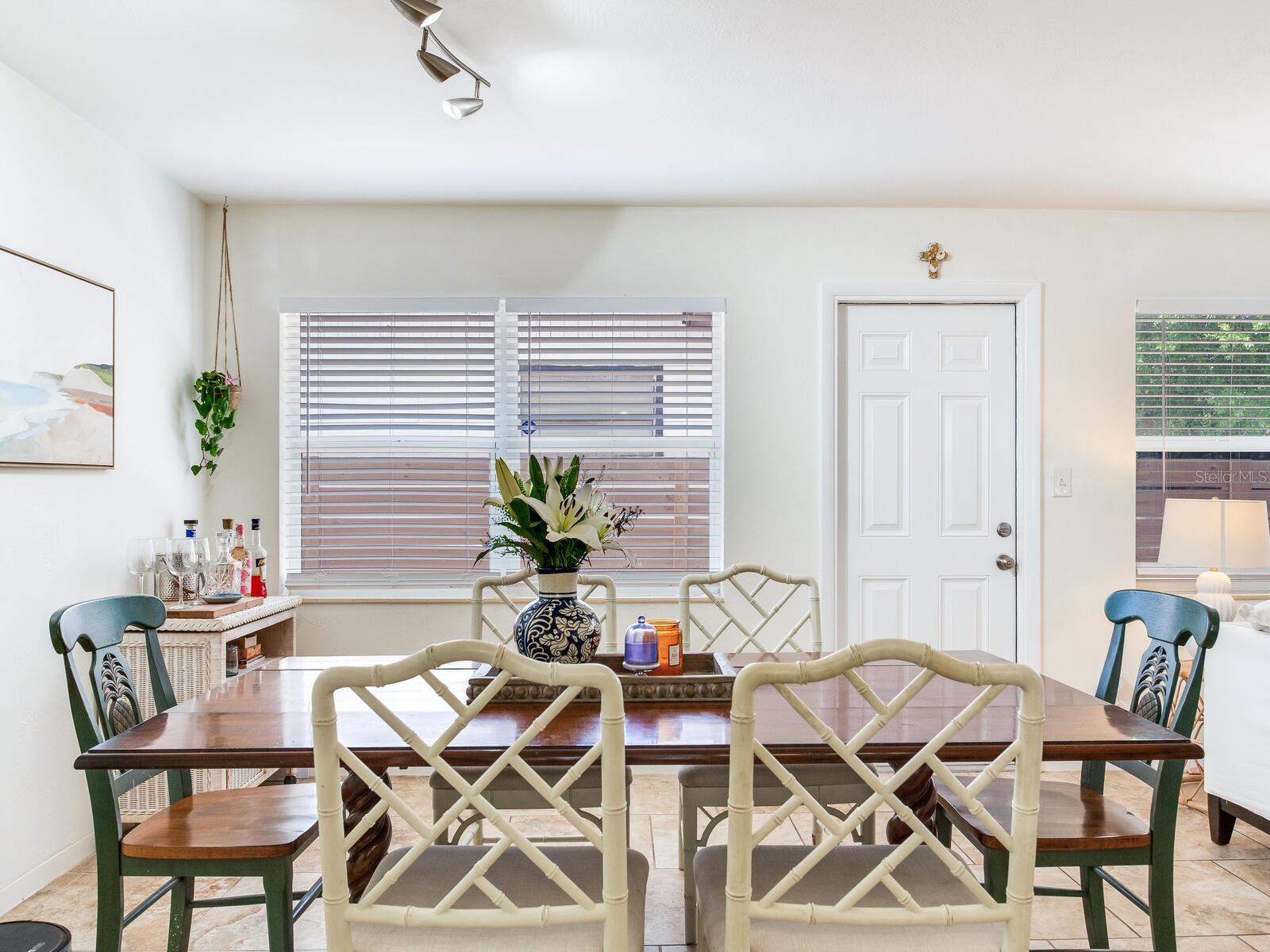 1700 25TH ST N, ST PETERSBURG, FL, 33713