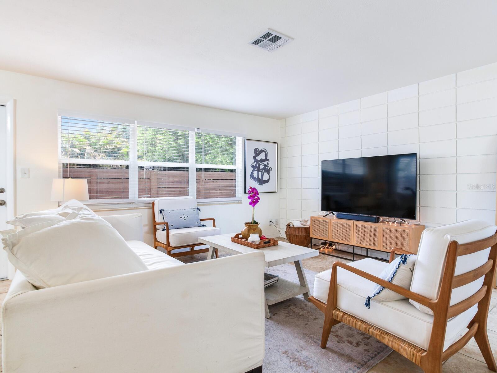 1700 25TH ST N, ST PETERSBURG, FL, 33713