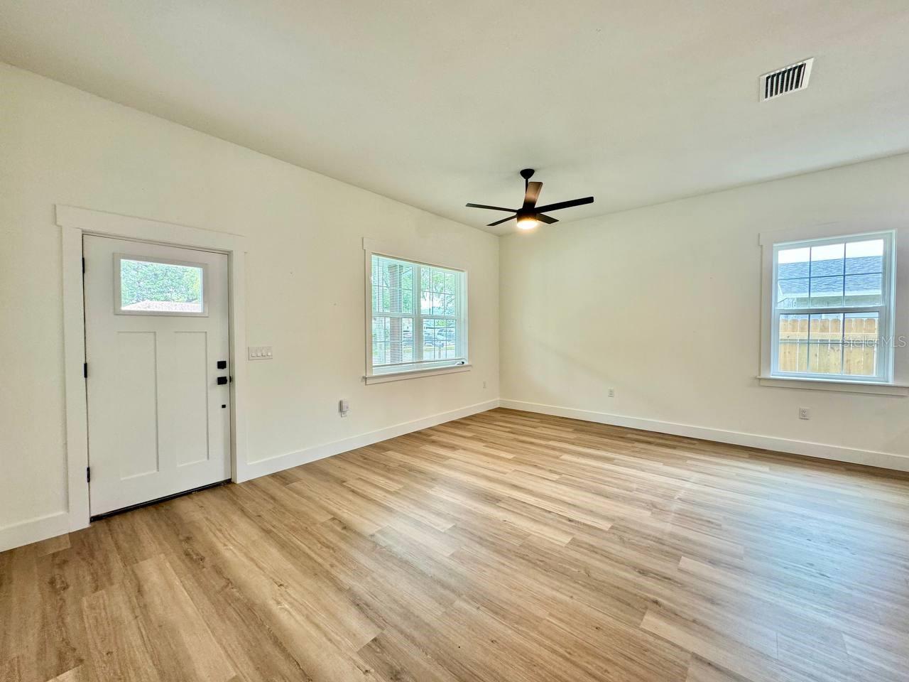 2109 E CARACAS ST, TAMPA, FL, 33610