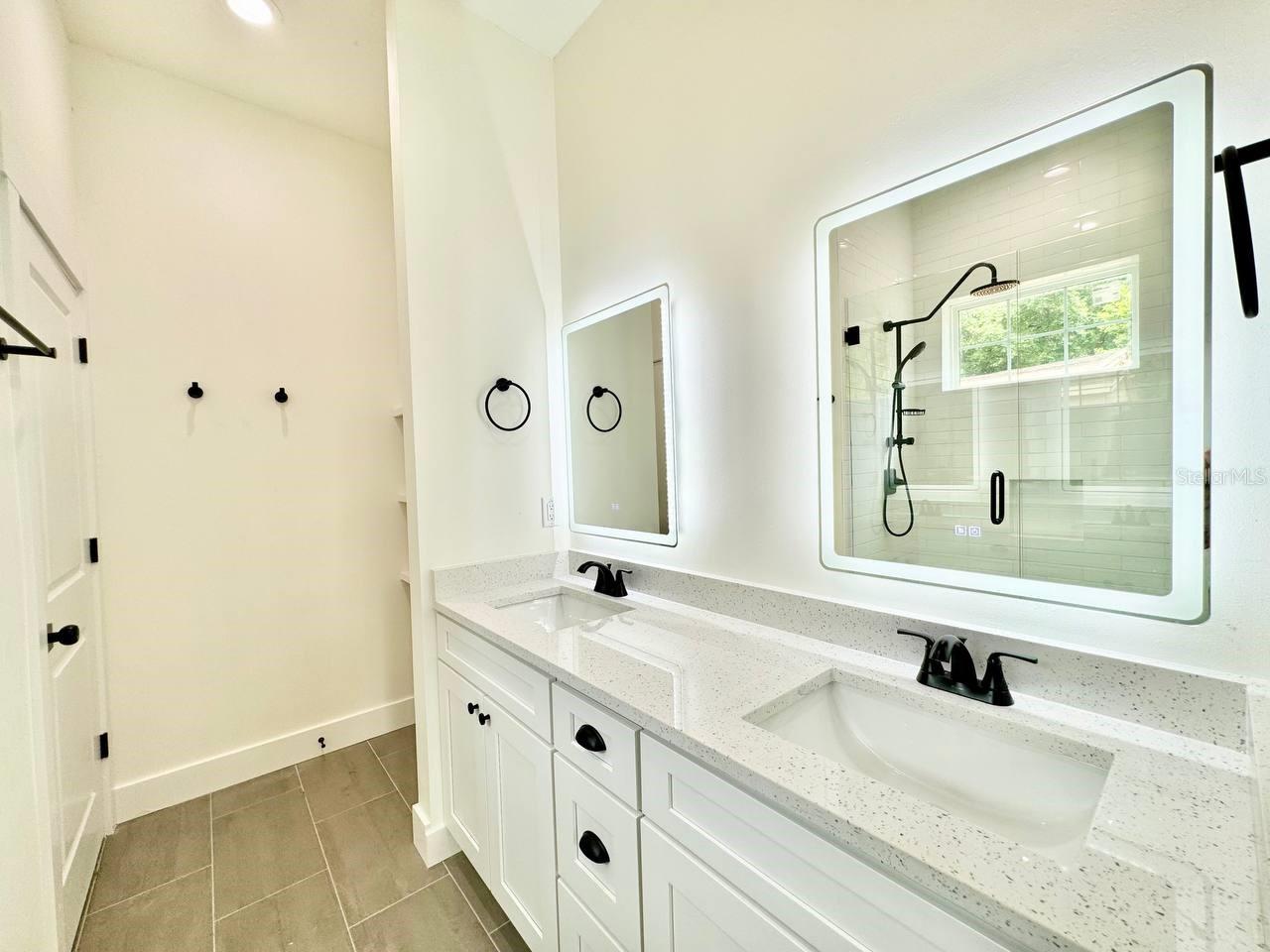 2109 E CARACAS ST, TAMPA, FL, 33610