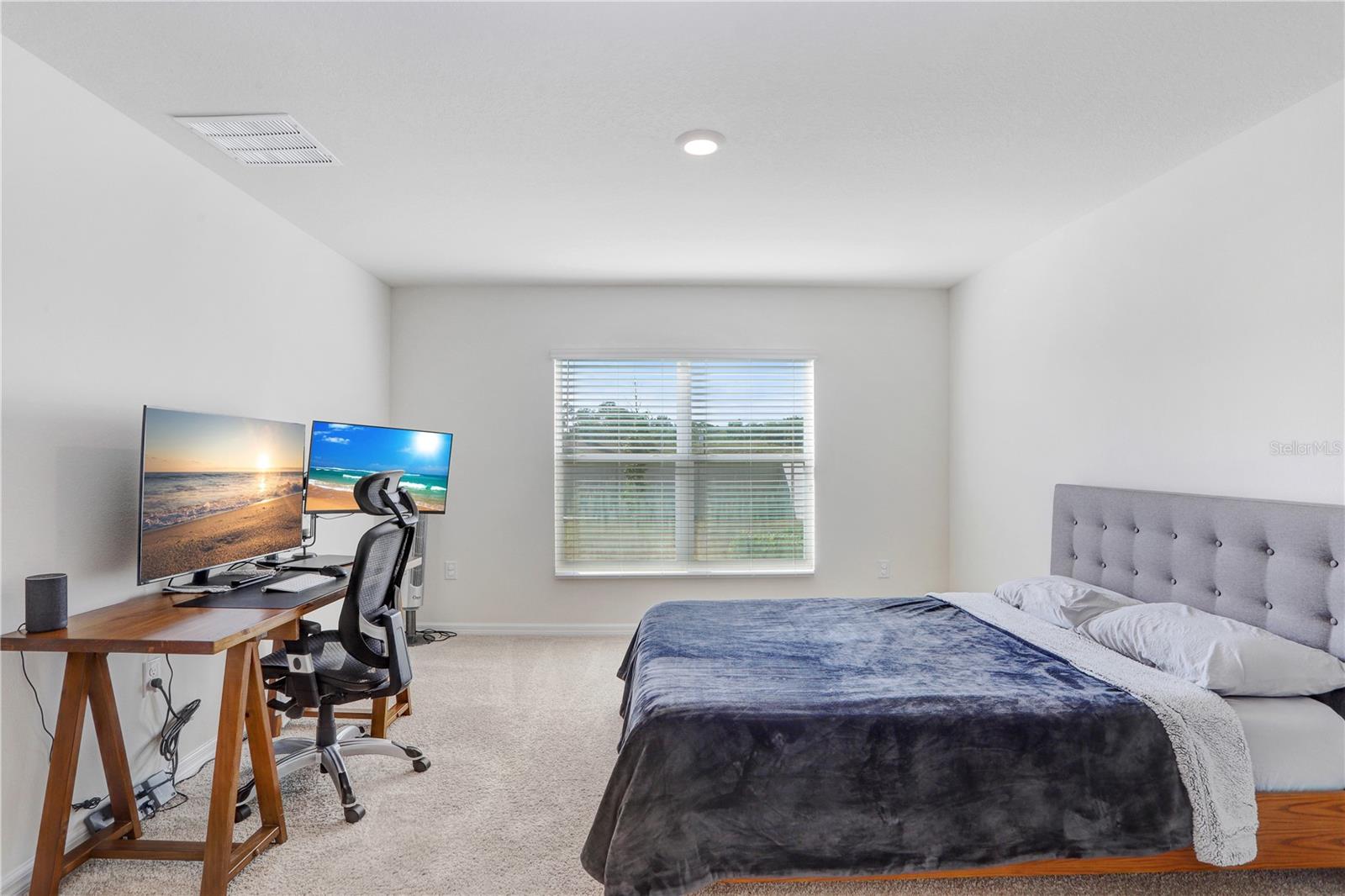 7929 SAIL CLOVER LN, ZEPHYRHILLS, FL, 33540