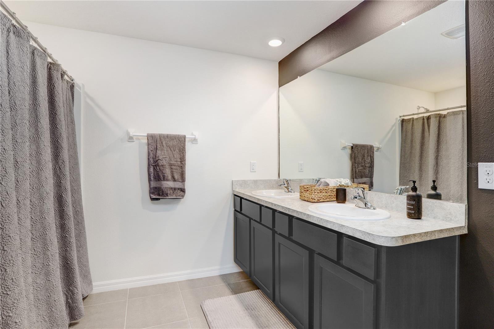 7929 SAIL CLOVER LN, ZEPHYRHILLS, FL, 33540