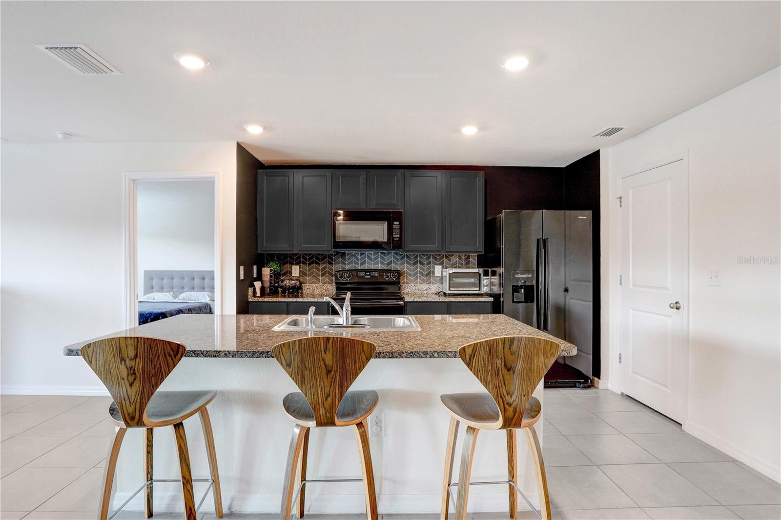 7929 SAIL CLOVER LN, ZEPHYRHILLS, FL, 33540