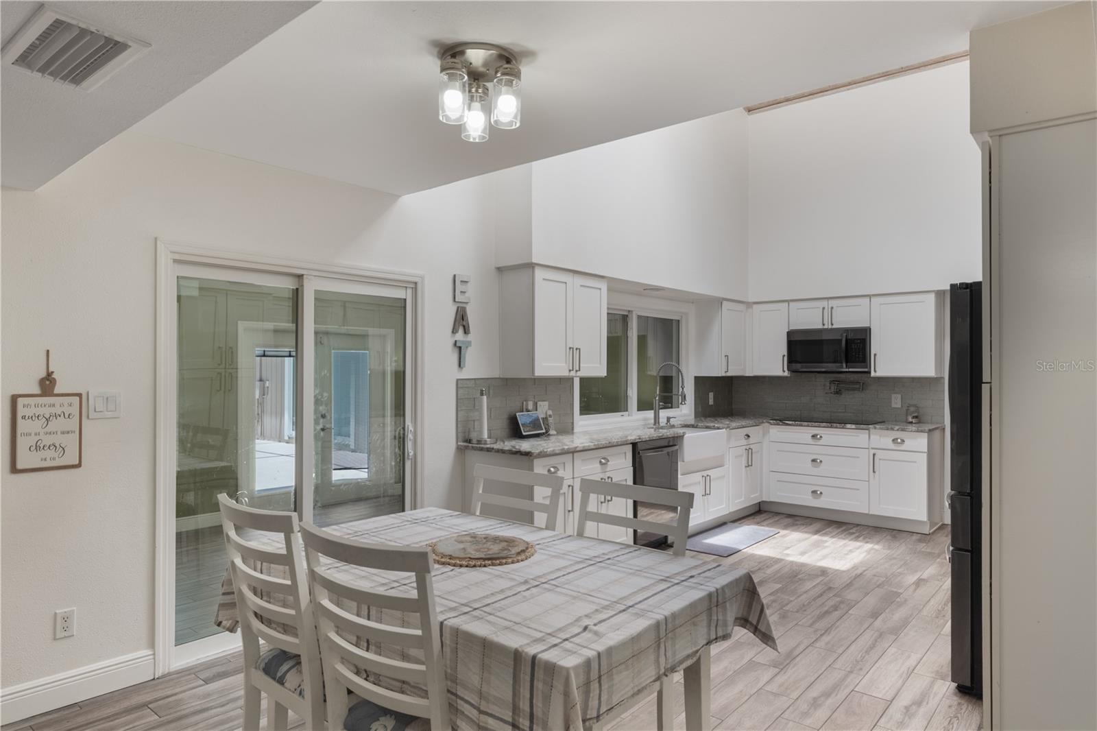 202 SWEETWATER CLUB BLVD, LONGWOOD, FL, 32779