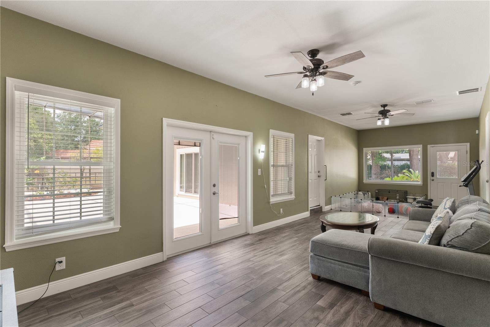 202 SWEETWATER CLUB BLVD, LONGWOOD, FL, 32779