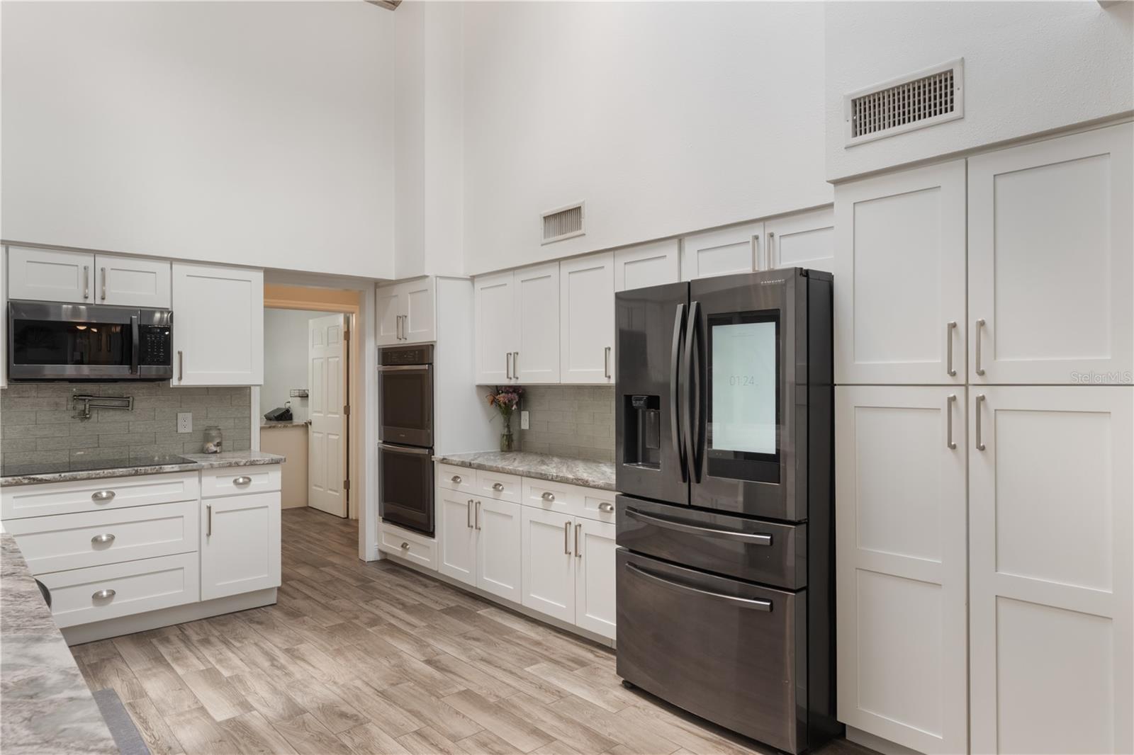 202 SWEETWATER CLUB BLVD, LONGWOOD, FL, 32779